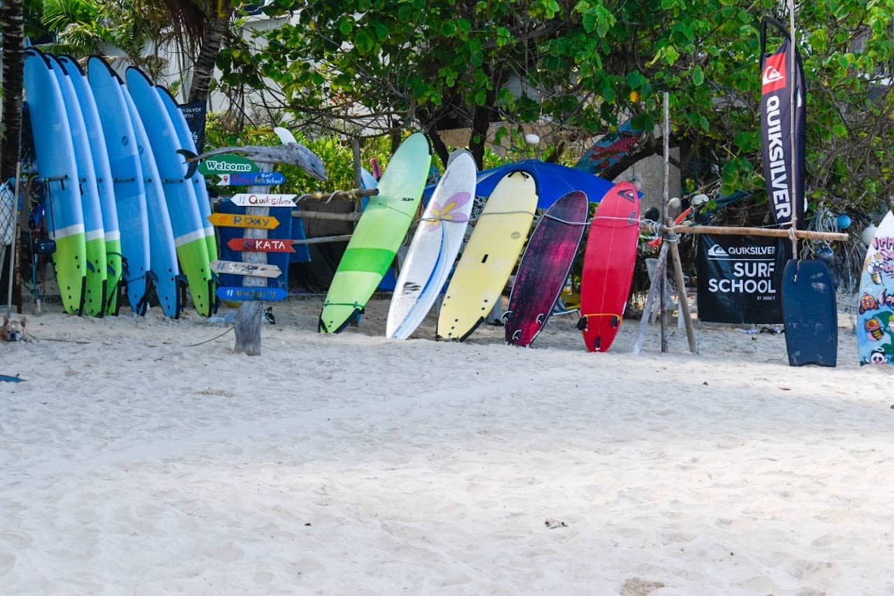 Jimmy kata surf school