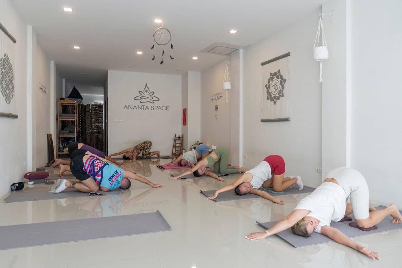 Ananta Space: Yoga & Йога