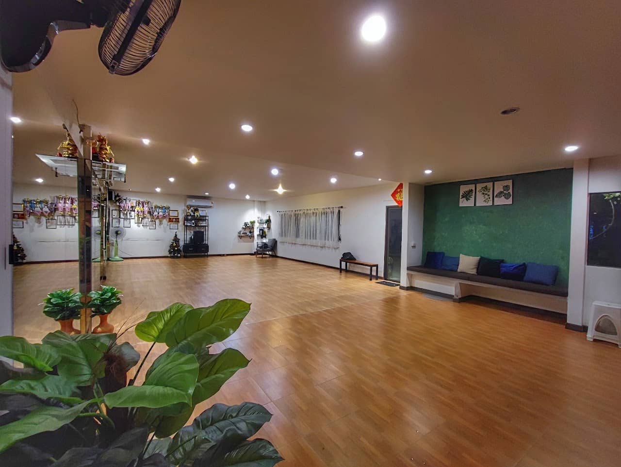 Ongsa Dance Studio,สถาบันลีลาศจังหวัดภูเก็ต