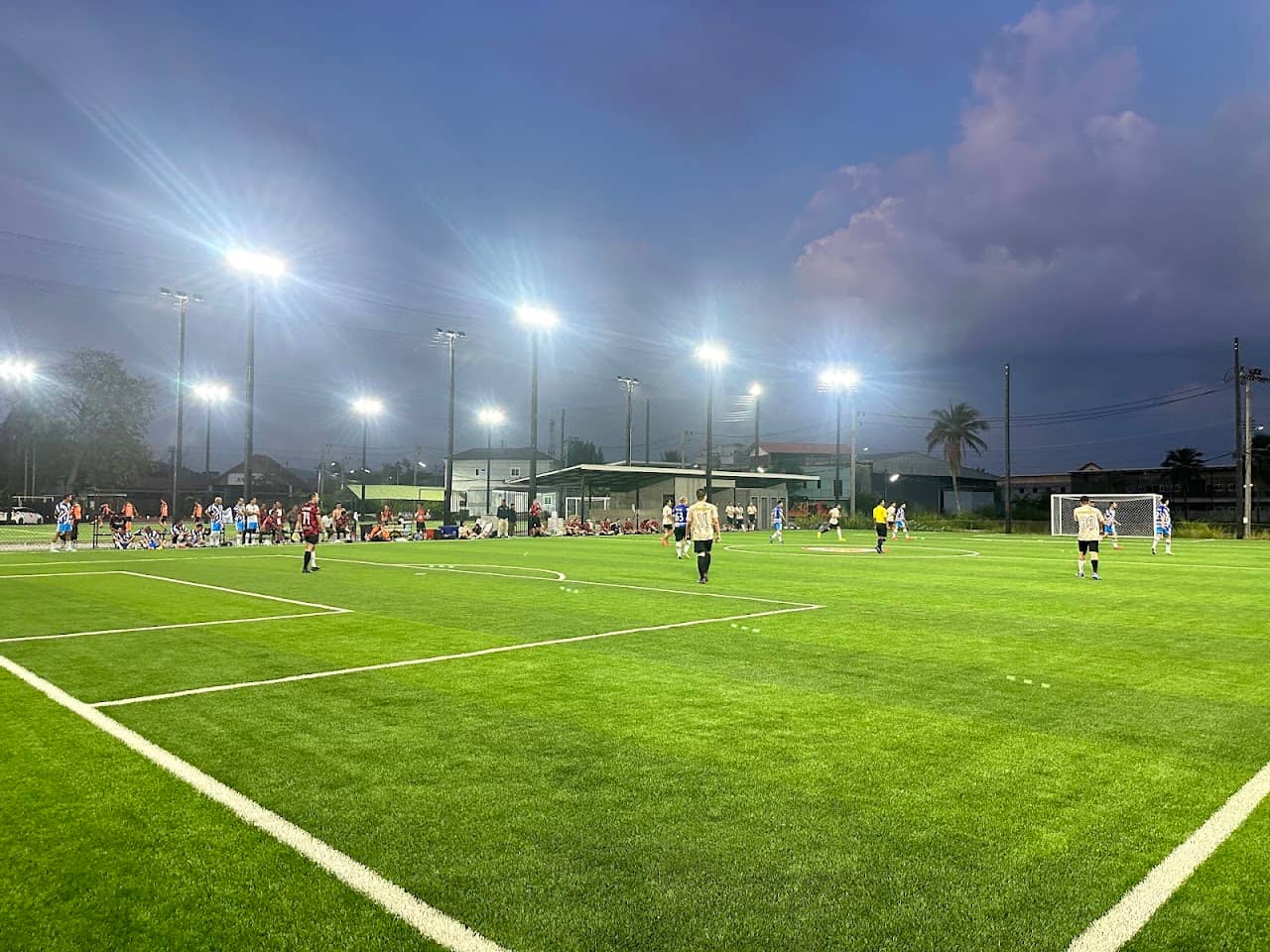 สนามฟุตบอล CHALONG SOCCER CLUB