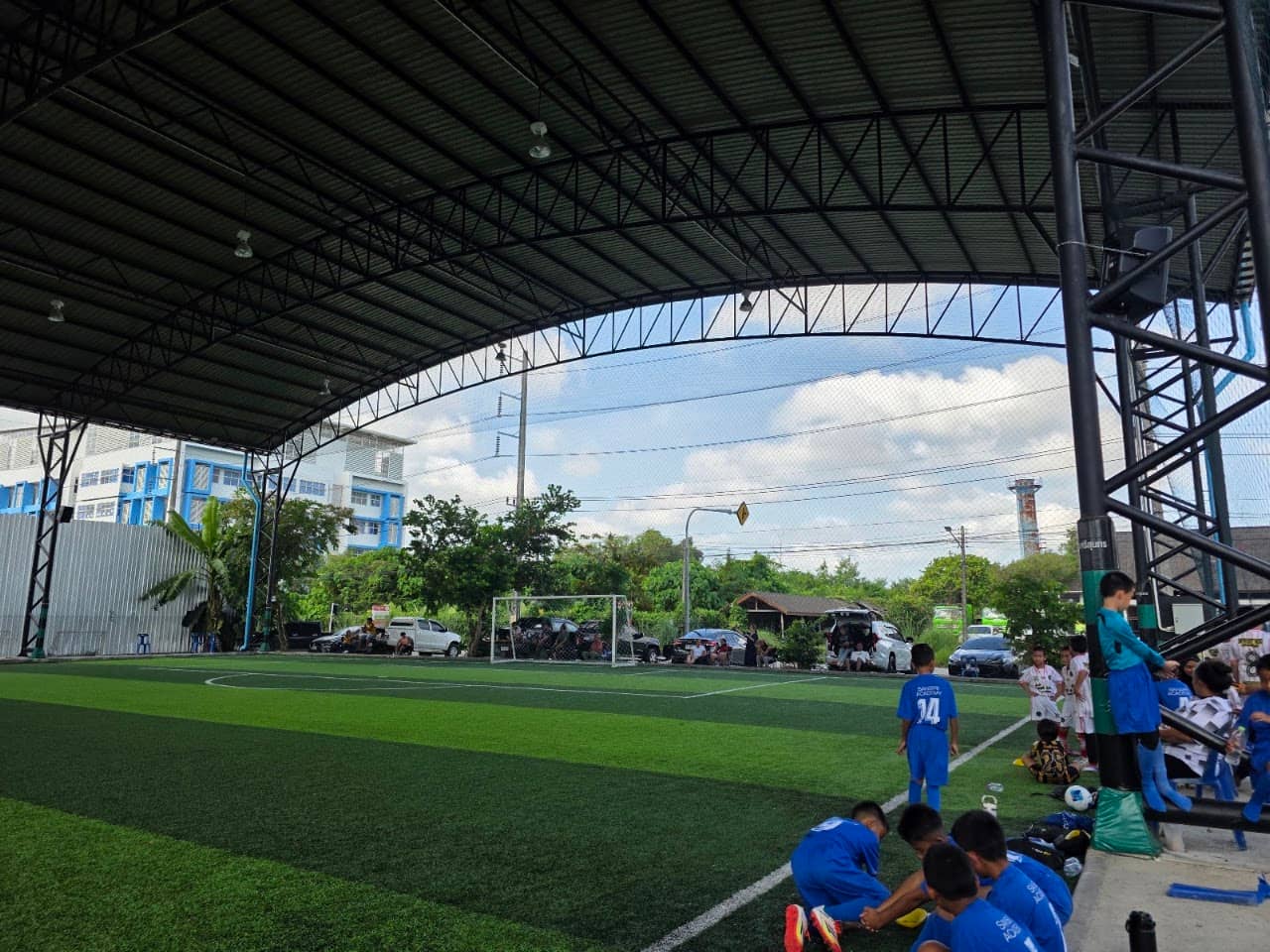 สนามฟุตบอลหญ้าเทียม ลานกีฬาเทพสุนทร