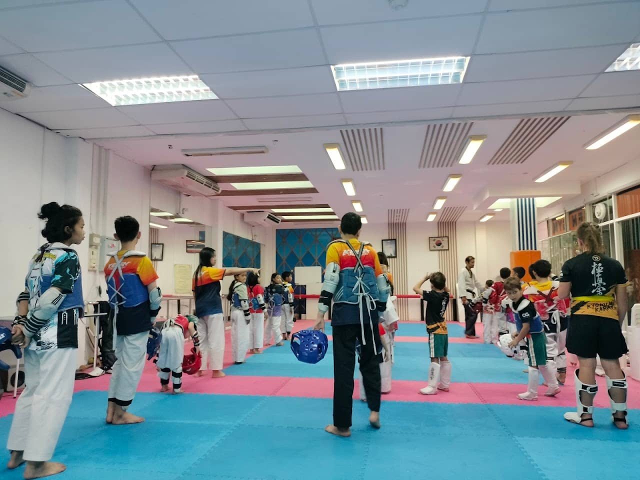 KEEN GYM TAEKWONDO Lotus Chaofa Phuket