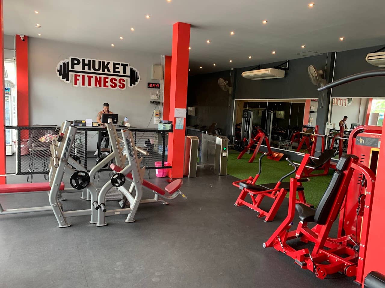 Phuket Fitness Chaofah