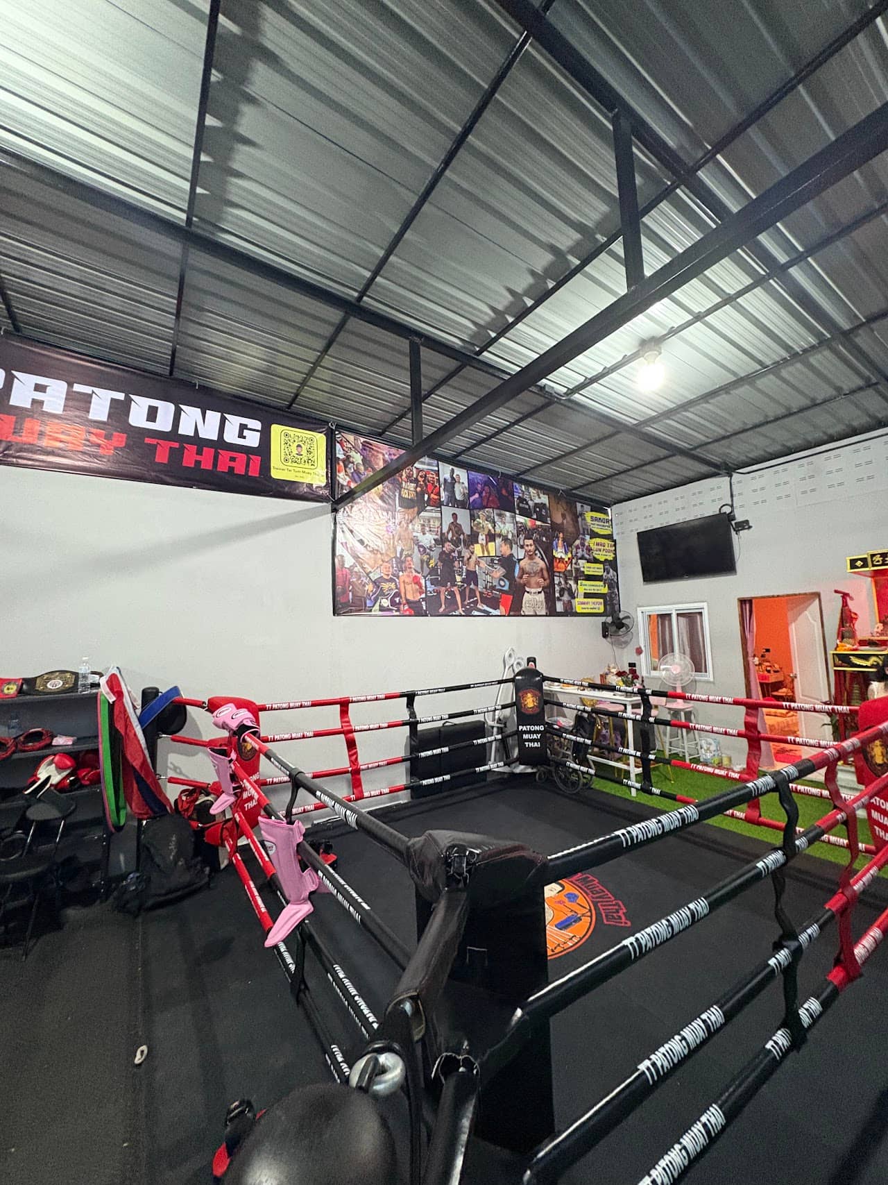 TT Patong Muay Thai